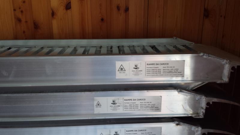 Rampe di carico in alluminio da 2 a 4,5 metri